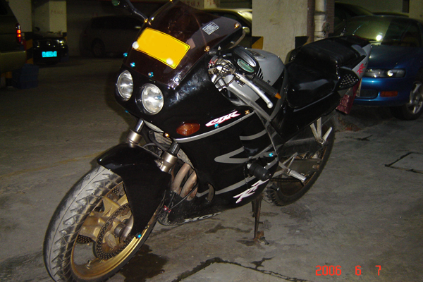 俺的车车，CBR17，（2006进化版）