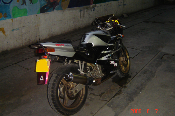 俺的车车，CBR17，（2006进化版）