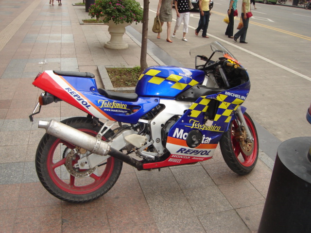 广西梧州出售本田CBR22期一部。。{好车难买心头好}