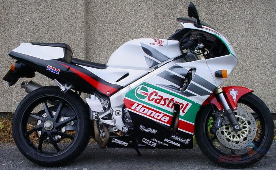 RVF 400 R主要技术数据 (NC35期)