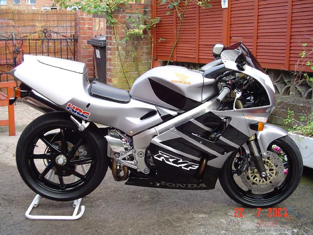 RVF 400 R主要技术数据 (NC35期)