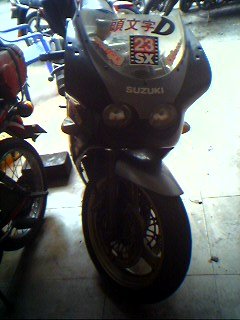代友出售一台黑色GSX R250