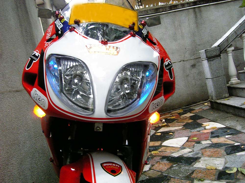 广州地区放雅马哈FZR400