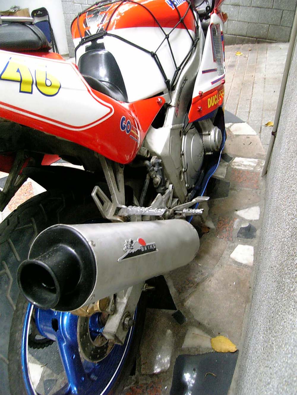 广州地区放雅马哈FZR400