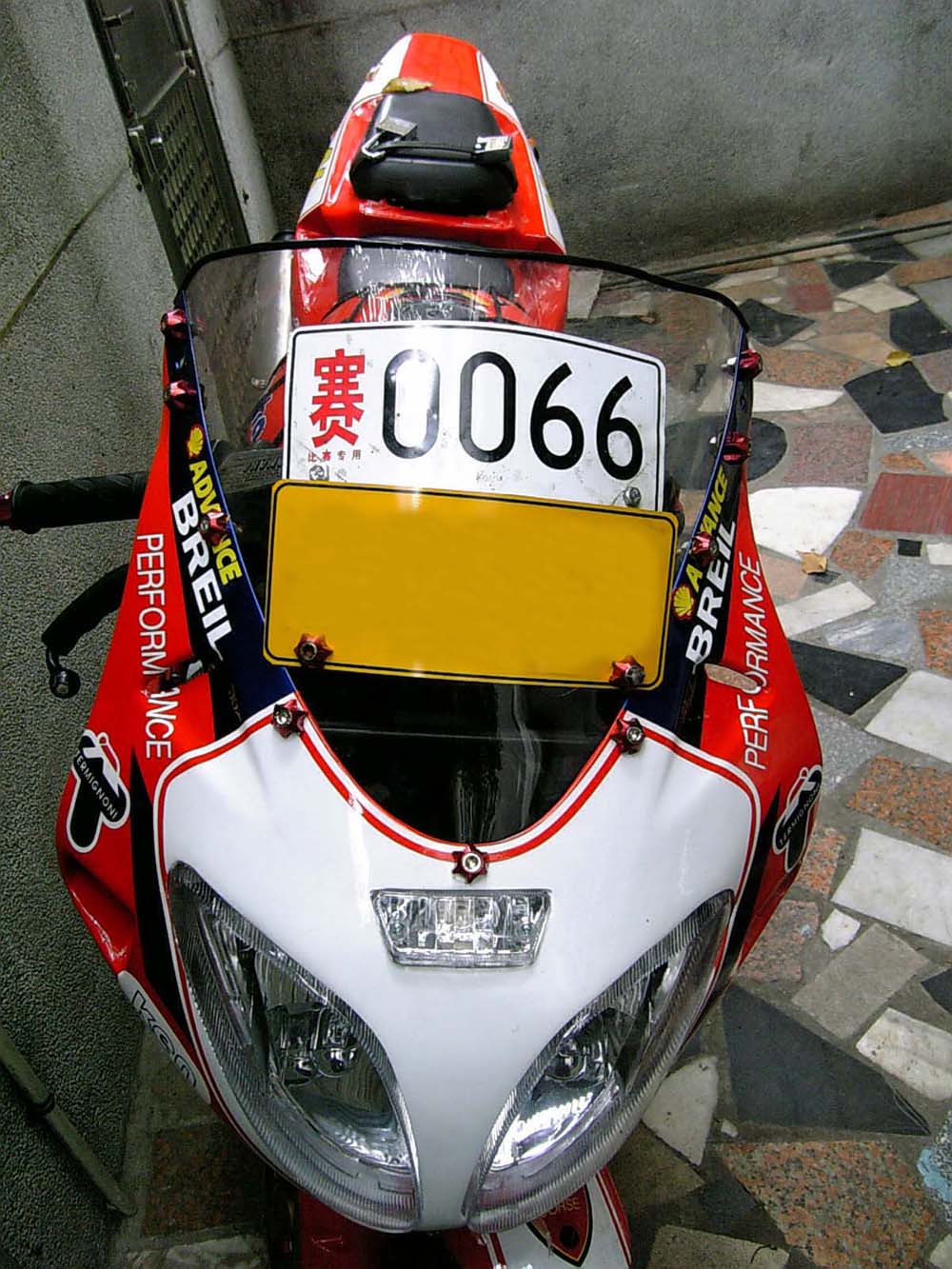 广州地区放雅马哈FZR400