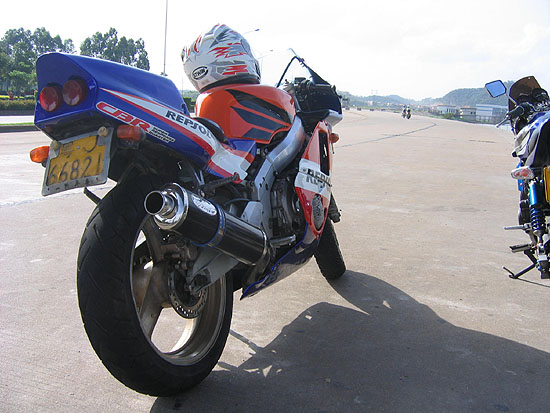 广东江门出售超精神CBR400RR一台