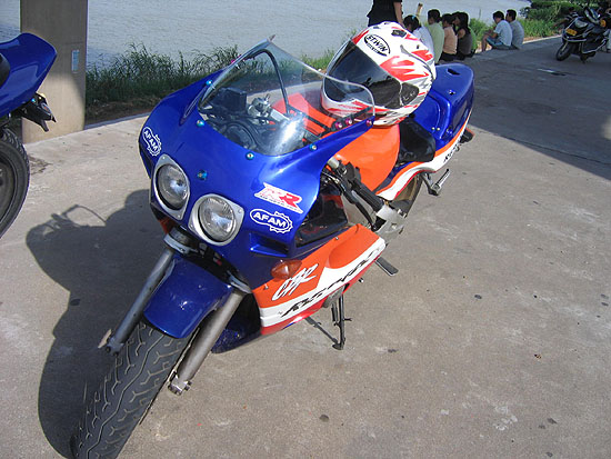 广东江门出售超精神CBR400RR一台