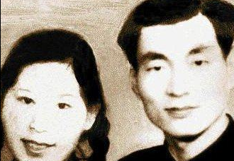 朱总理年青时多英俊……！