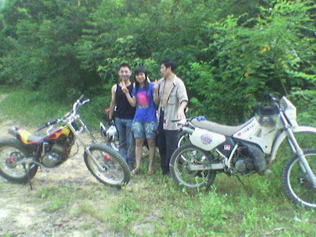 时速200KM__飞鸡上山____@