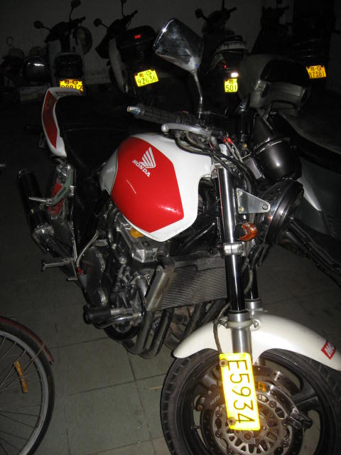[推荐] 湛江.放CB1000一辆.
