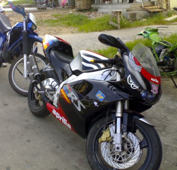 出售2冲鬼!~aprilia RS250!
