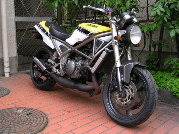 YAMAHA  R1-Z  改装  (街车)