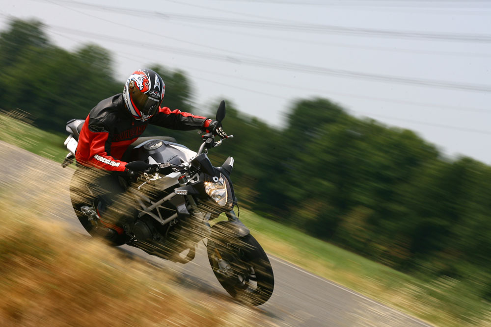 2缸潮流 之: (比摩塔)06  Bimota DB6 Delirio