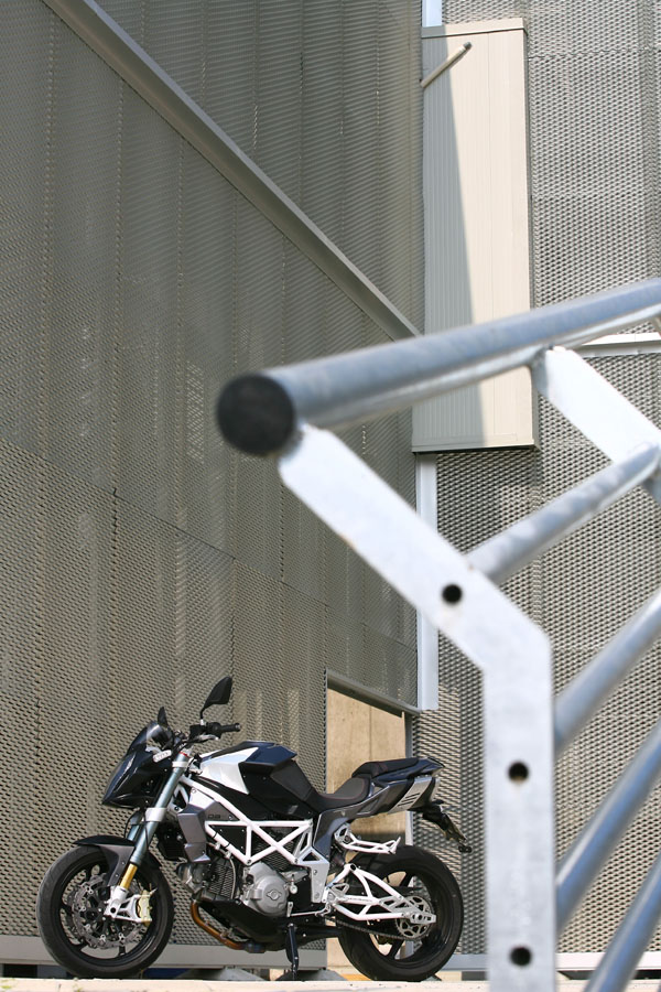 2缸潮流 之: (比摩塔)06  Bimota DB6 Delirio