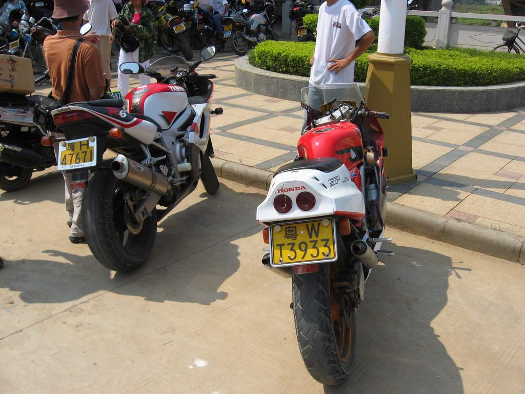 Mc2vM94B.jpg
