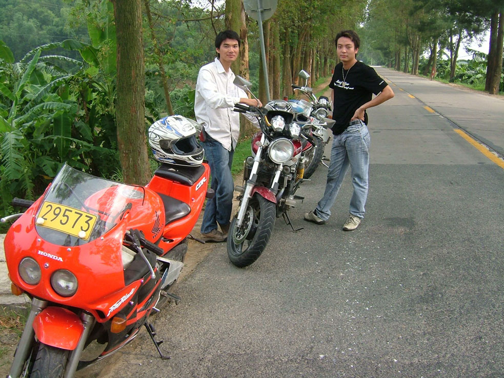 [分享][贴图]2006/08/19小游-----南昆山[灌水][推荐]