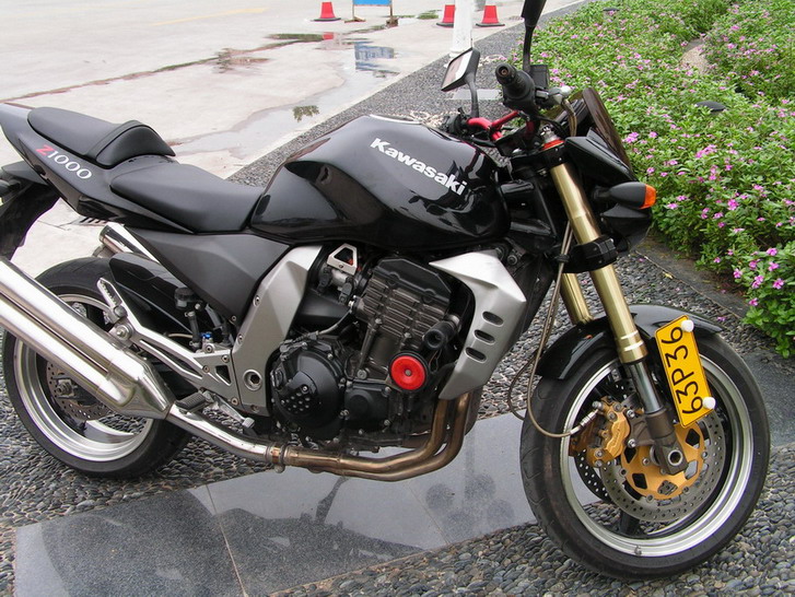 代友出让两台劲车：Z1000&R6