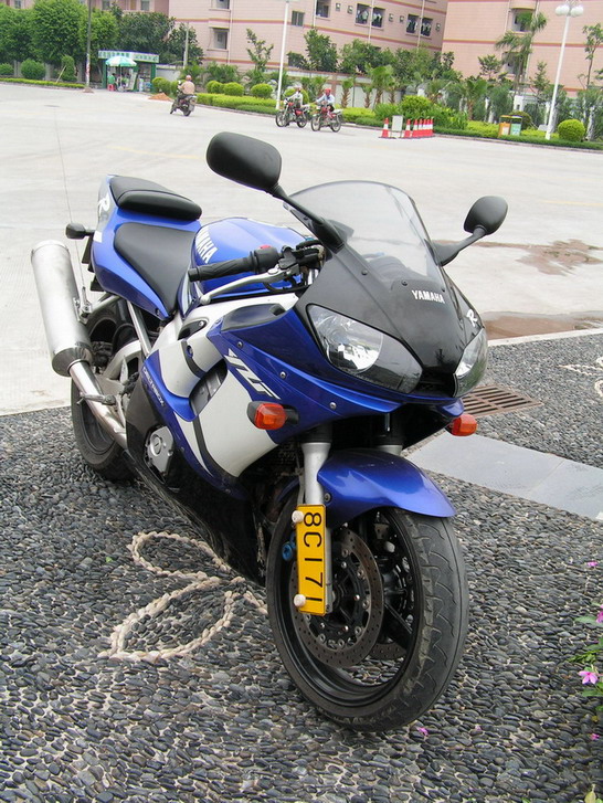 代友出让两台劲车：Z1000&R6
