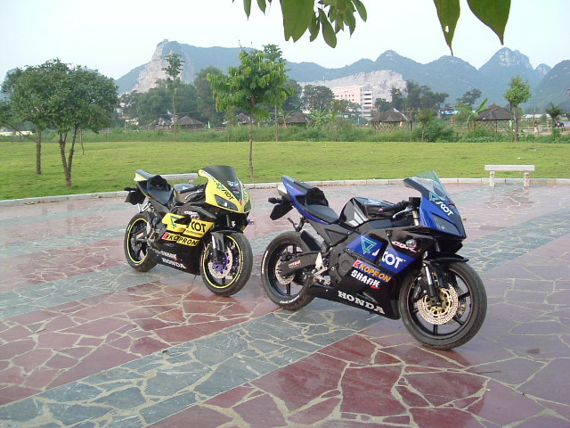 [贴图]CBR22~~~29的改装造型, 改得不怎样也请大家来关注一下!