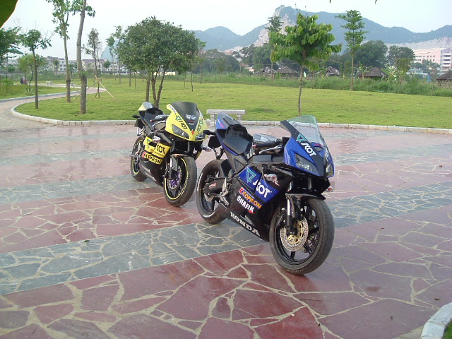 [贴图]CBR22~~~29的改装造型, 改得不怎样也请大家来关注一下!