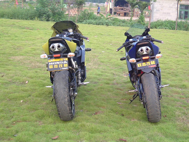 [贴图]CBR22~~~29的改装造型, 改得不怎样也请大家来关注一下!