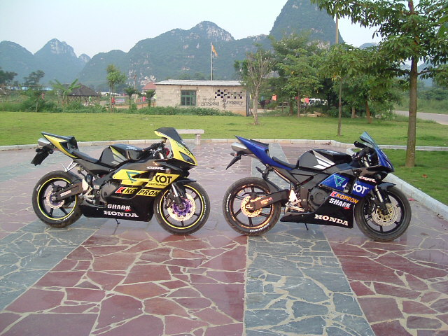 [贴图]CBR22~~~29的改装造型, 改得不怎样也请大家来关注一下!