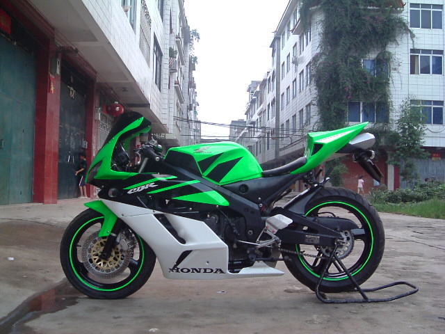 [贴图] CBR23--------又从现江湖 ！！！！！