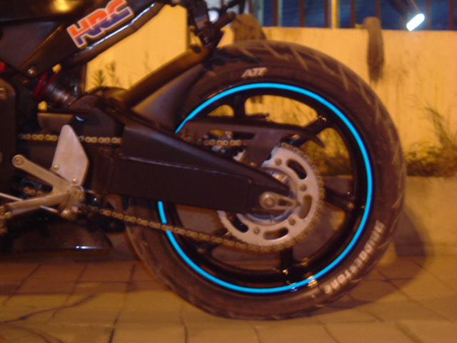 [贴图]CBR22~~~29的改装造型, 改得不怎样也请大家来关注一下!