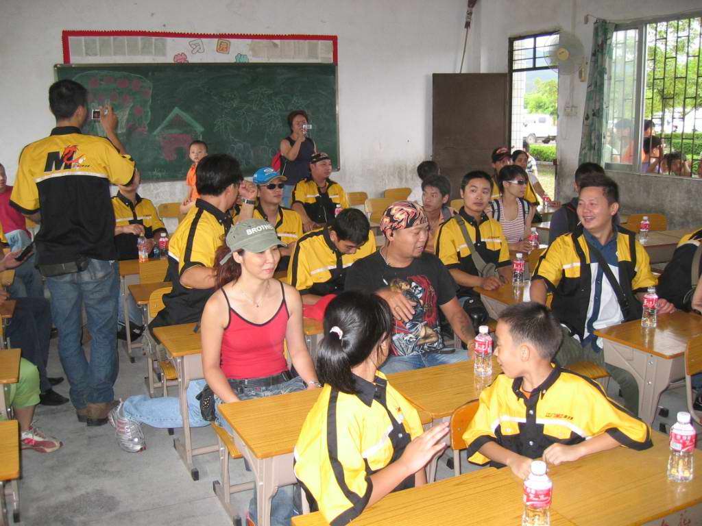 Ｍ２－－２００６．９．９助学活动