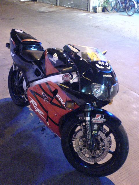 [贴图]广州一万元整出售本田VFR400！