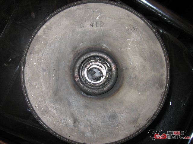 v100拆车件,曲族150块,离合器100块.