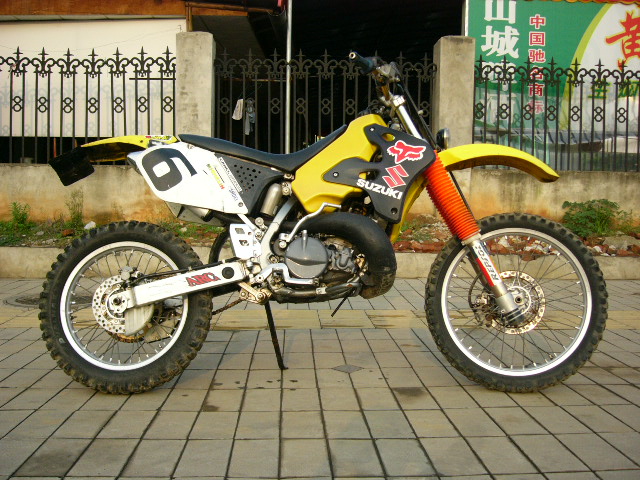 广西柳州13000出售96年RM250专业车