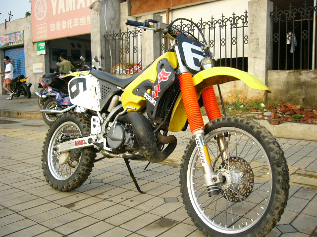 广西柳州13000出售96年RM250专业车