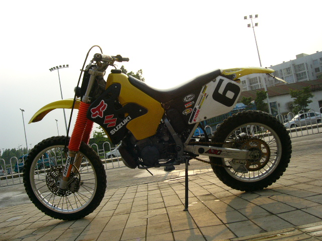 广西柳州13000出售96年RM250专业车