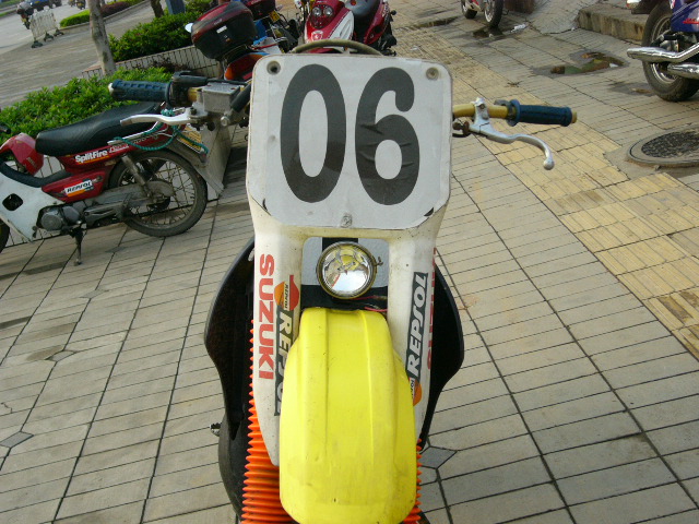 广西柳州13000出售96年RM250专业车