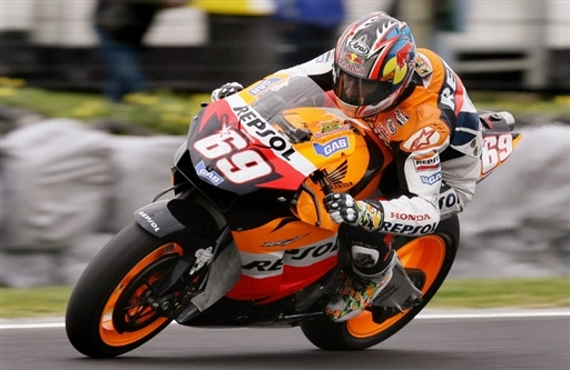 motoGP澳大利亚最新报道...继续勇猛的罗西!