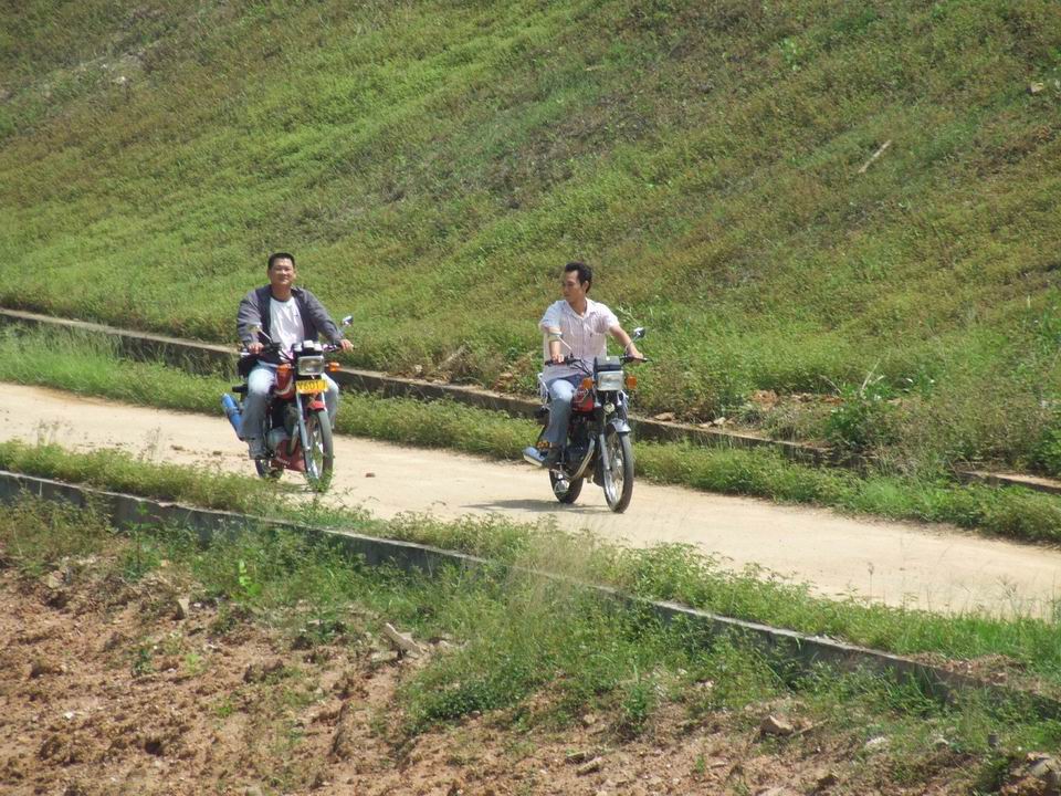 625cc越野吸氧攀岩探险寻宝