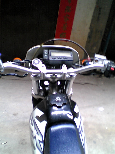 南海15000元出售SUZUKI  DR250爬山车