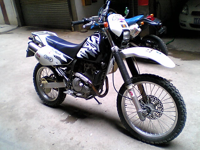 南海15000元出售SUZUKI  DR250爬山车