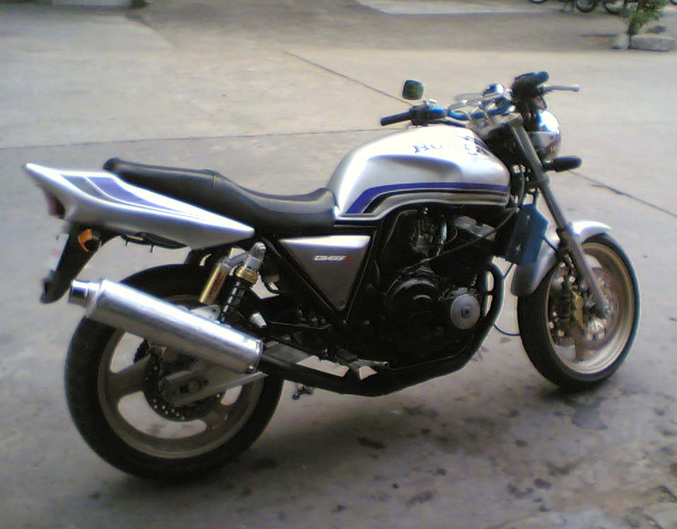 江门1.68W转让98CB400一台
