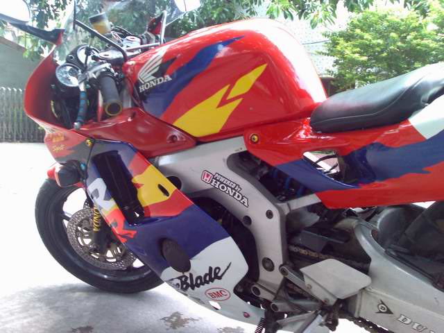 广东湛江出售本田CBR22,~~~8千多