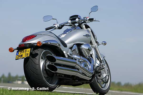 重型巡航:Suzuki 1800 VZ-R Intruder