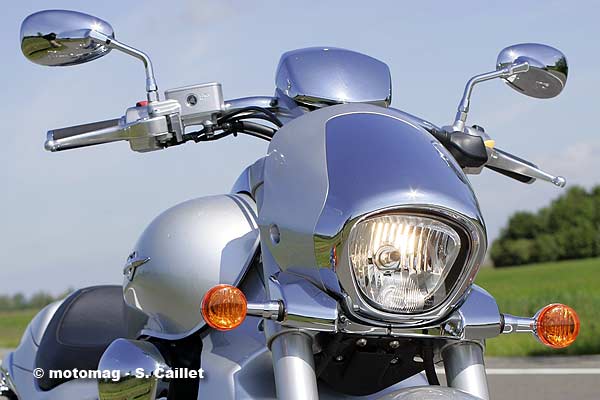 重型巡航:Suzuki 1800 VZ-R Intruder