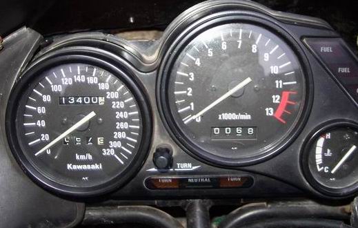 [推荐]武汉出售川崎ZZR1100一台.价格11500元.