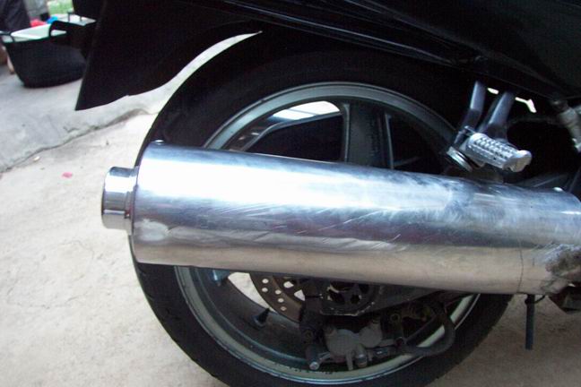 [推荐]武汉出售川崎ZZR1100一台.价格11500元.
