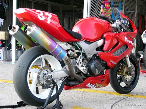 98 VTR1000F 落场版