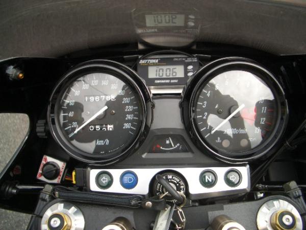 ０３   ＺＲＸ１２００Ｒ