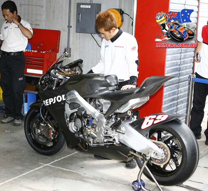 07 GP更加精彩 ( HONDA V4 800)