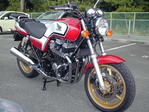 新款 CB750 (RC42)