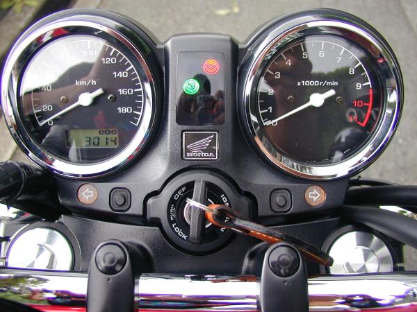 新款 CB750 (RC42)